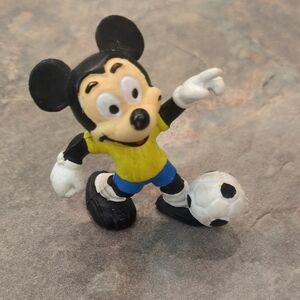 Unbranded Yellow & Blue Soccer Mouse Figure Toy Bullyland
